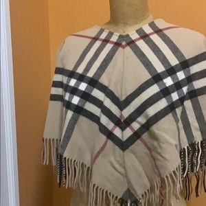 Burberry poncho